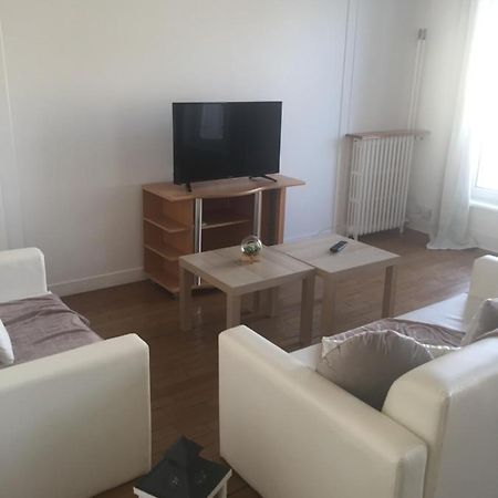 Appartement 1Er Etage Carignan Buitenkant foto